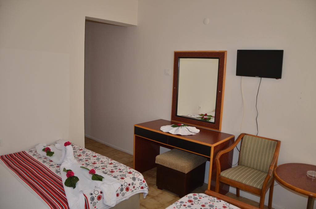 Dilek Hotel Menderes Exterior photo
