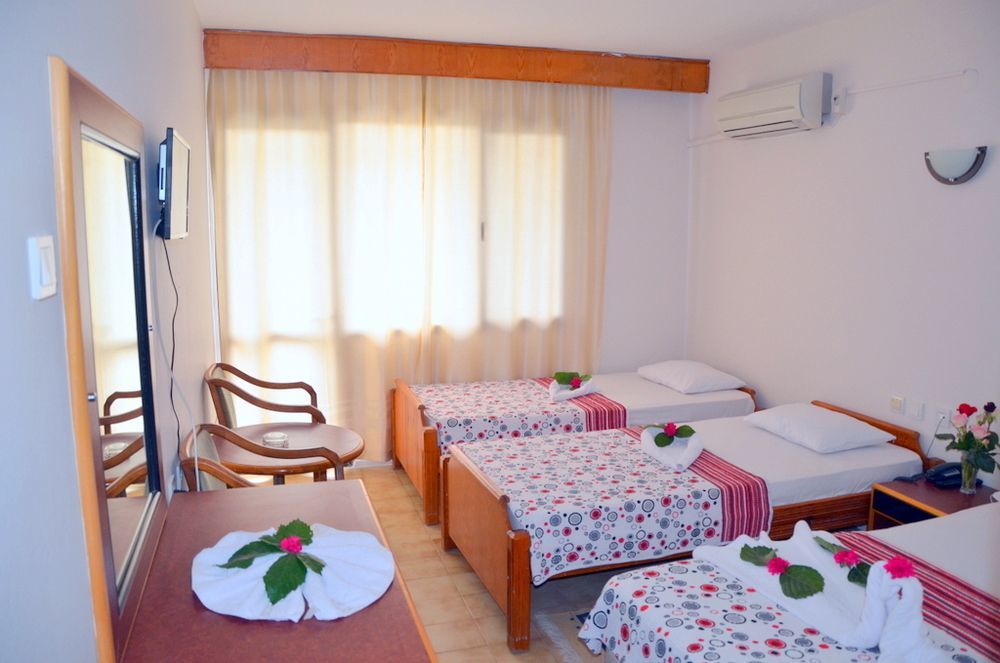 Dilek Hotel Menderes Exterior photo